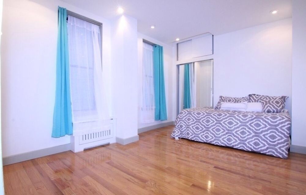 Foto principal - 152 E 22nd St