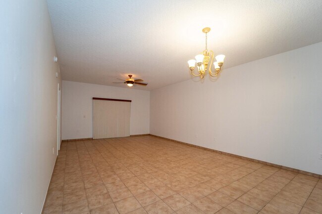 Foto del edificio - 101 Laurel Wood Way