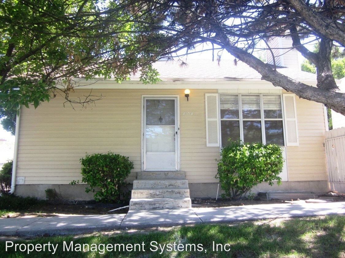 Primary Photo - 3 br, 2 bath House - 4104 S. Eastern Park Ln.