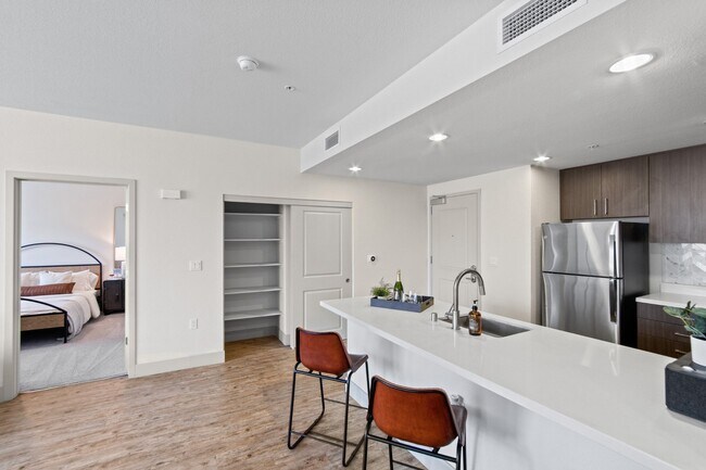 Cocina de apartamento en Aventine Apartments en Hercules, CA 94547 - Aventine