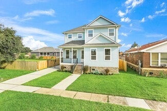 Building Photo - 8337 Prince Dr