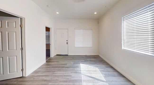 Foto del edificio - 663 W Sepulveda St