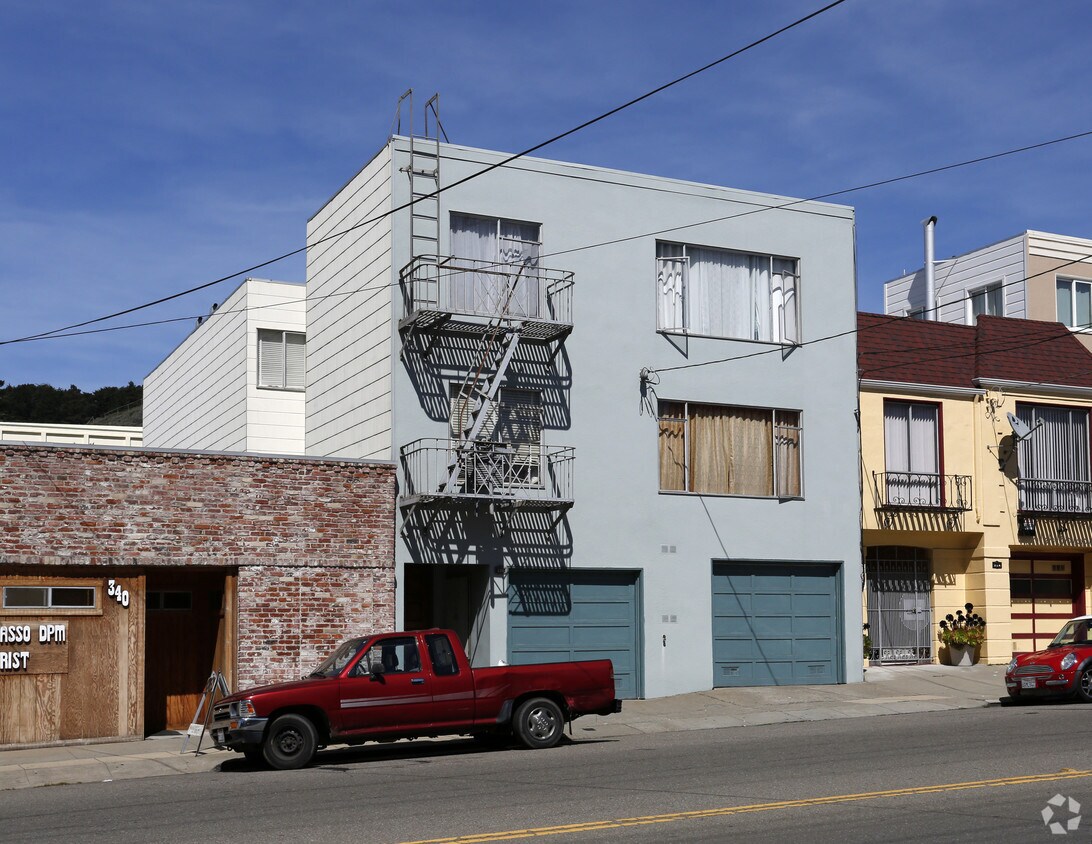 Primary Photo - 330 Taraval St