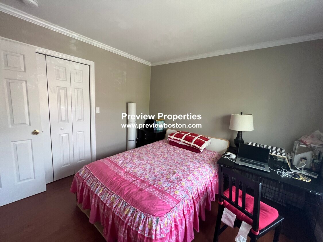 164 Newton St Unit 3, Boston, MA 02135 Condo for Rent in Boston, MA