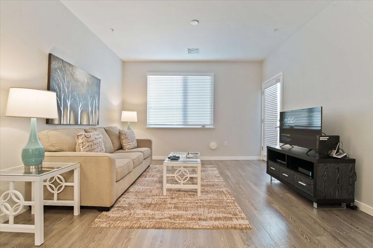 Foto principal - 3639 Haven Ave