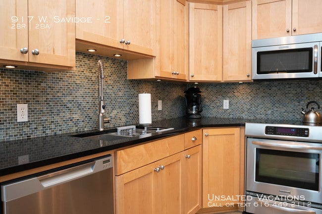 Building Photo - Lake Pointe Condo - 2BR 2BA