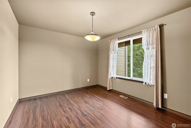 Foto del edificio - 16908 61st St NW