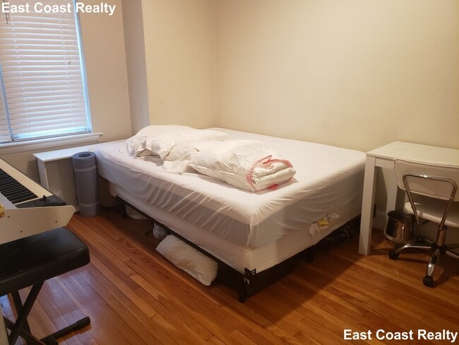 Building Photo - 45 Westland Ave