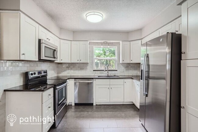 Building Photo - 8244 127th St