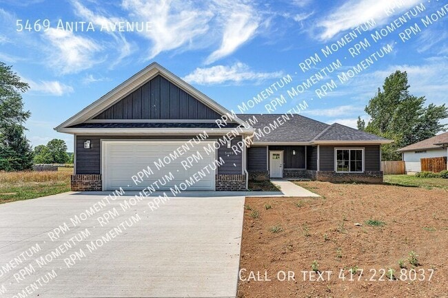 Building Photo - 5469 Anita Ave