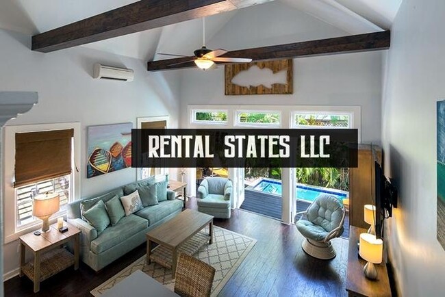 Building Photo - 2 bedroom in Key West FL 33040