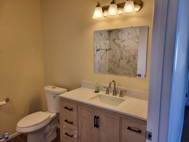 Foto del edificio - 3428 E Janice Wy