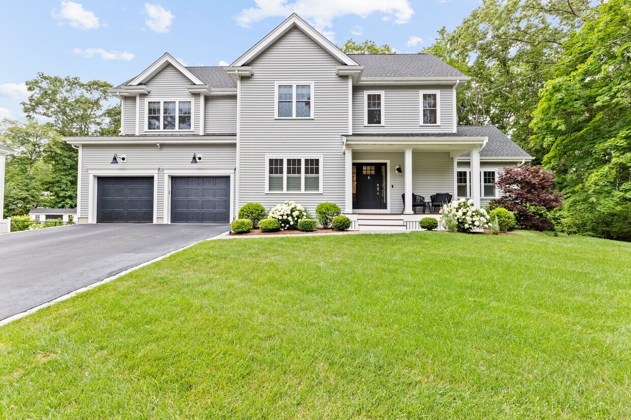 Primary Photo - 6 Creelman Dr