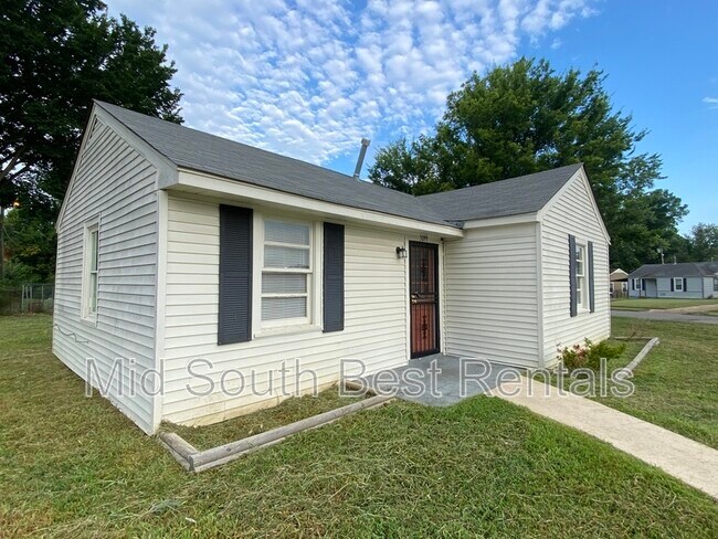 Building Photo - 3099 Rochester Rd
