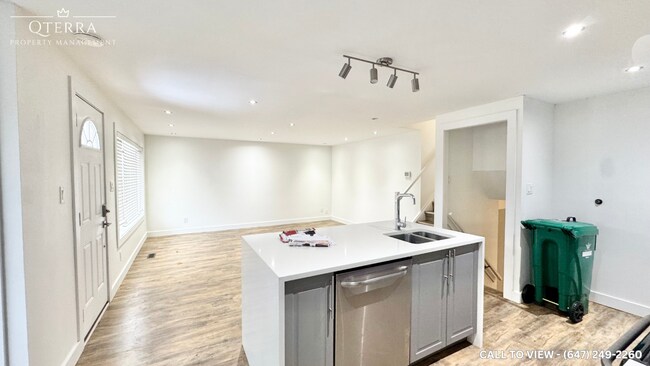 Photo du bâtiment - 53 Karen Walk