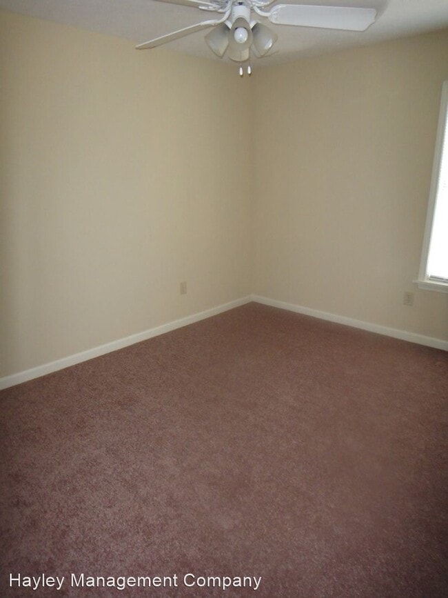 Building Photo - 3 br, 3 bath House - 715 Ethan Lane