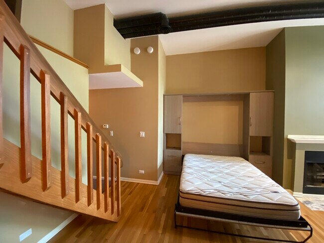 2343 N Greenview Ave Unit 108, Chicago, IL 60614 - Condo  