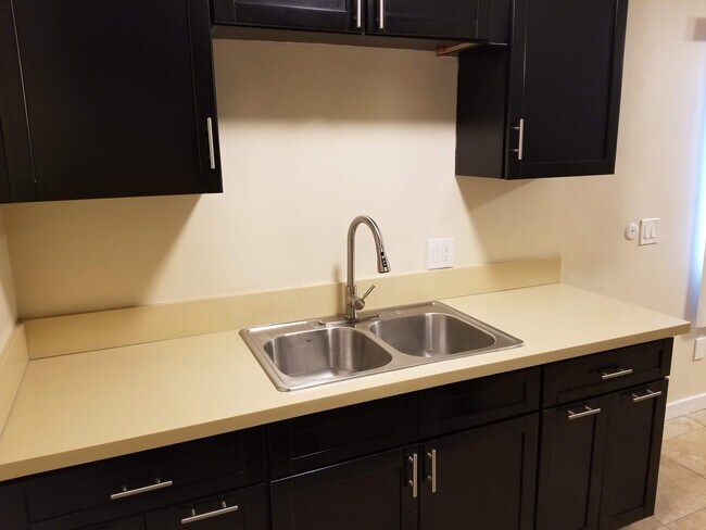 Foto del edificio - 6902 Milwood Ave