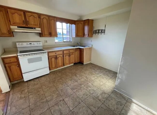 Building Photo - 6509 Brownsville Rd