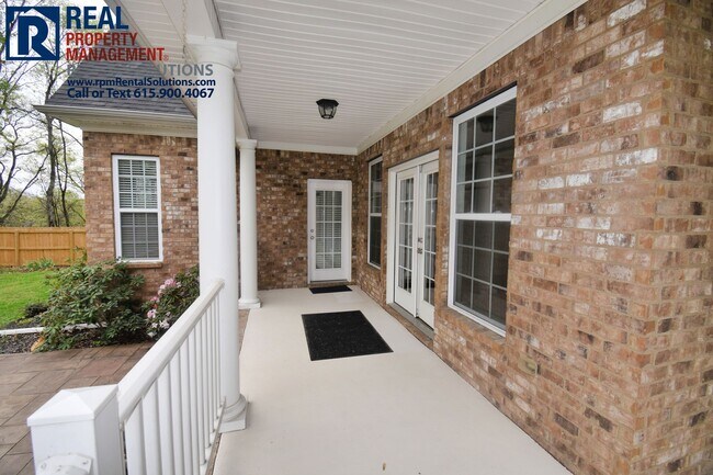 Building Photo - All brick 3bd/2ba home PLUS bonus room! At...