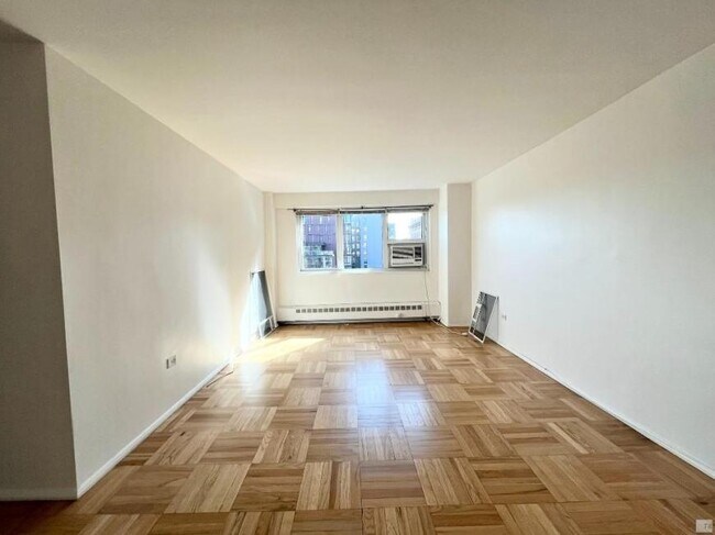 Foto del edificio - 1 bedroom in Brooklyn NY 11201