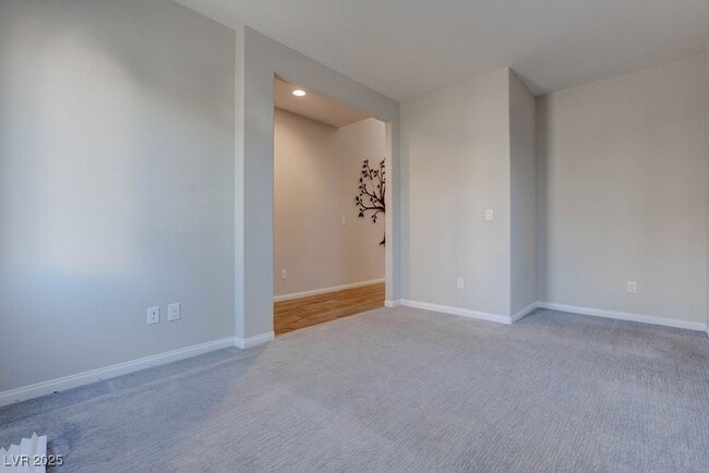 Building Photo - 12847 Slipknot St