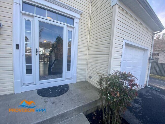 Foto del edificio - 106 Hanson Ct