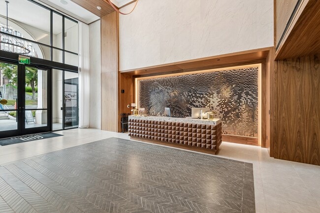 Building Photo - Seraph Luxury Downtown Apartments