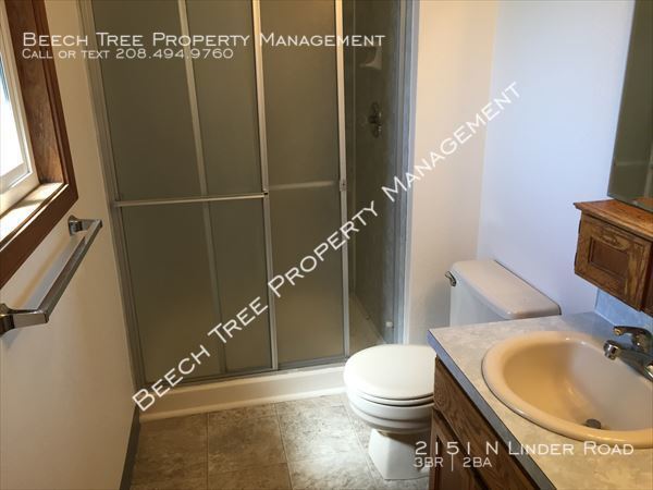 Primary Photo - 2151 N Linder Rd
