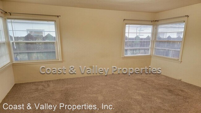 Building Photo - 3 br, 1 bath House - 80 Spreckels Blvd.