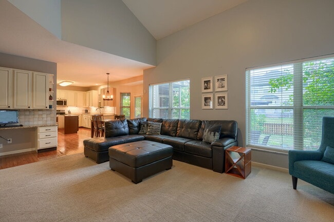 Foto del edificio - 6850 Fox Run Dr