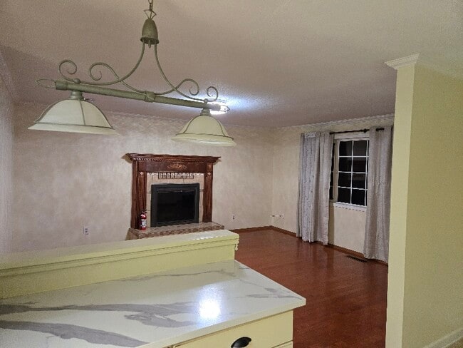 Building Photo - 530-526 NE 26th Ct