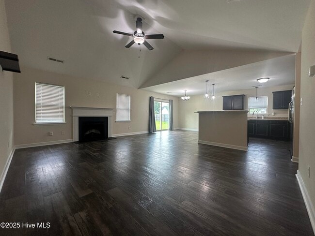 Building Photo - 202 Leeward Landing