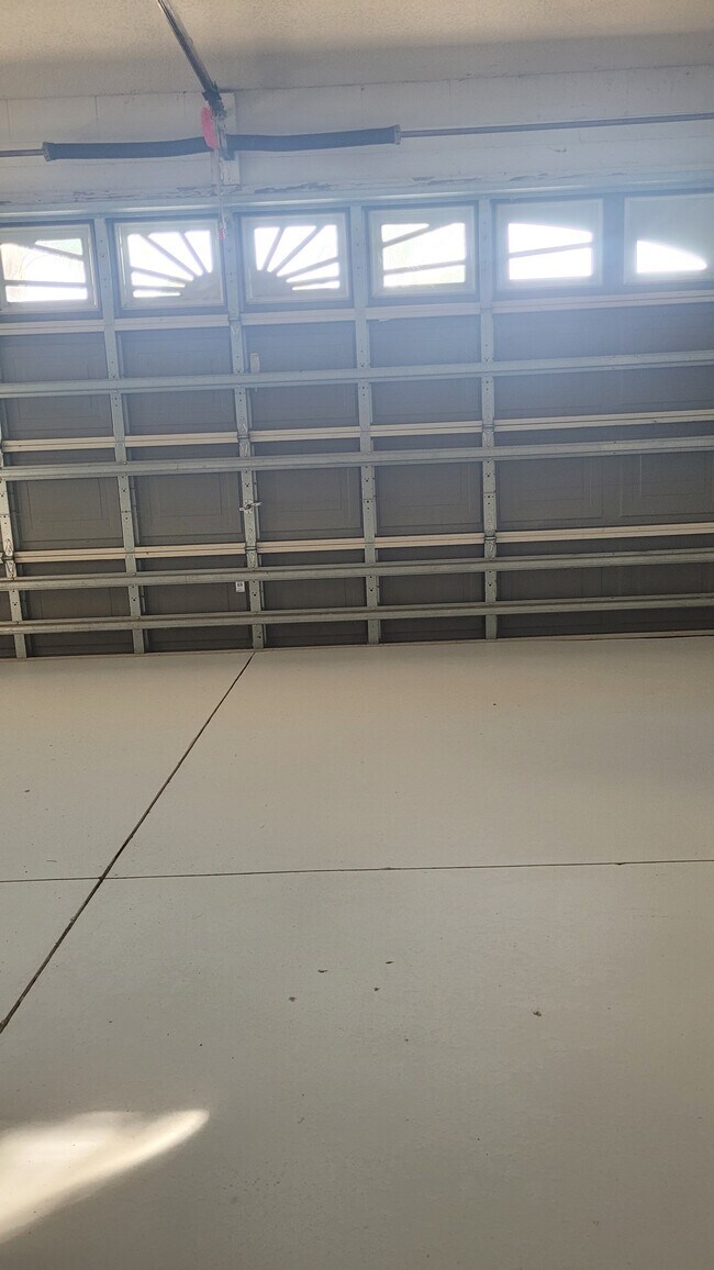 Foto del edificio - 217 Jessamine Dr