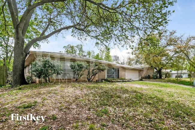 Building Photo - 1504 Terrace St