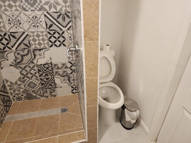 Foto del edificio - 13915 NW 5th Ct