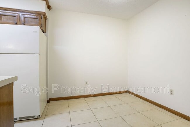 Building Photo - 16633 Missionary Ridge Ct