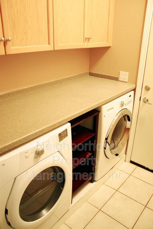 Foto del edificio - 5550 W Bluff Ave