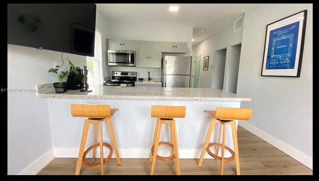 Foto del edificio - 6828 NW 3rd Ave