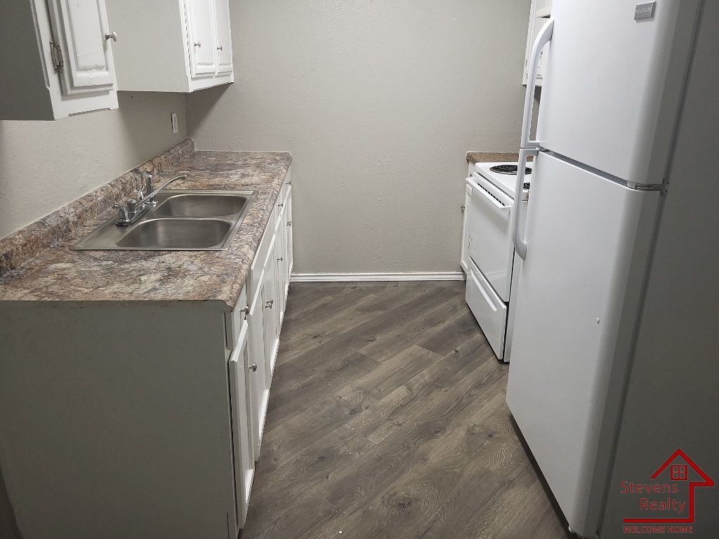 Foto principal - 2110 NW Lindy Ave