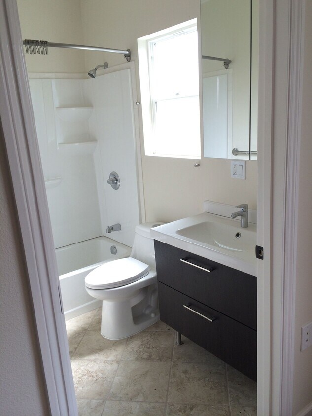 Foto principal - 716 Olive Ave