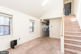 Building Photo - 540 N 4th St
