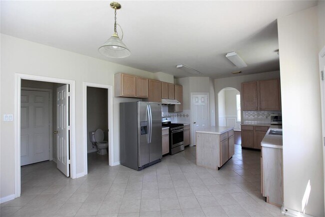 Foto del edificio - 607 Ashley Cove Ct