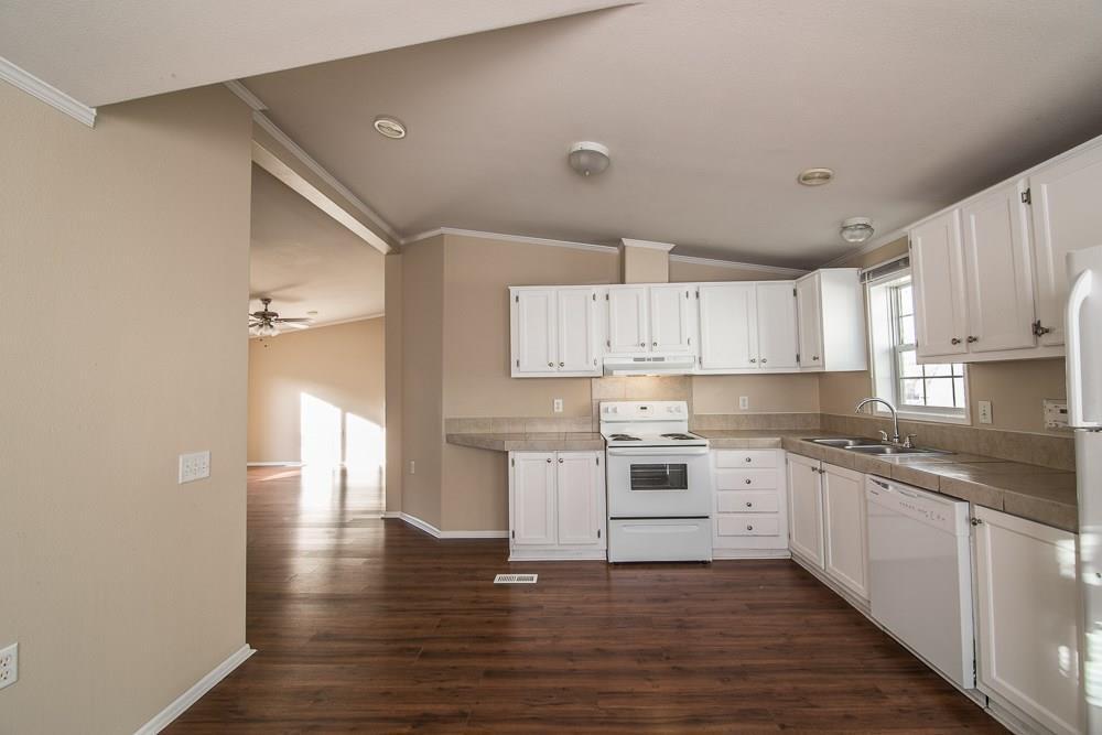 Foto del edificio - 4420 Magin Meadow Dr