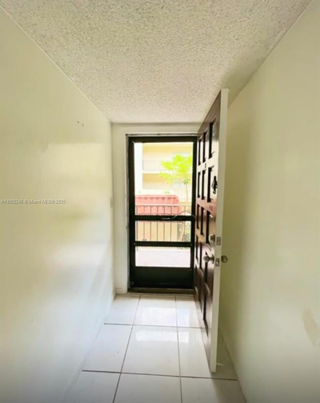 Building Photo - 3360 Spanish Moss Terrace