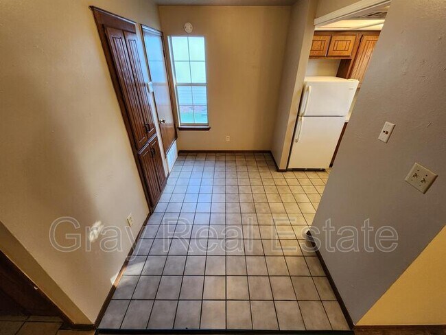 Foto del edificio - 230 E 17th St