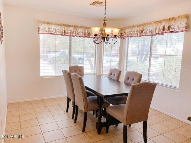 Building Photo - 25006 W Hidalgo Dr