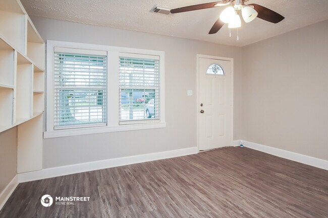 Foto del edificio - 5835 Southseas St