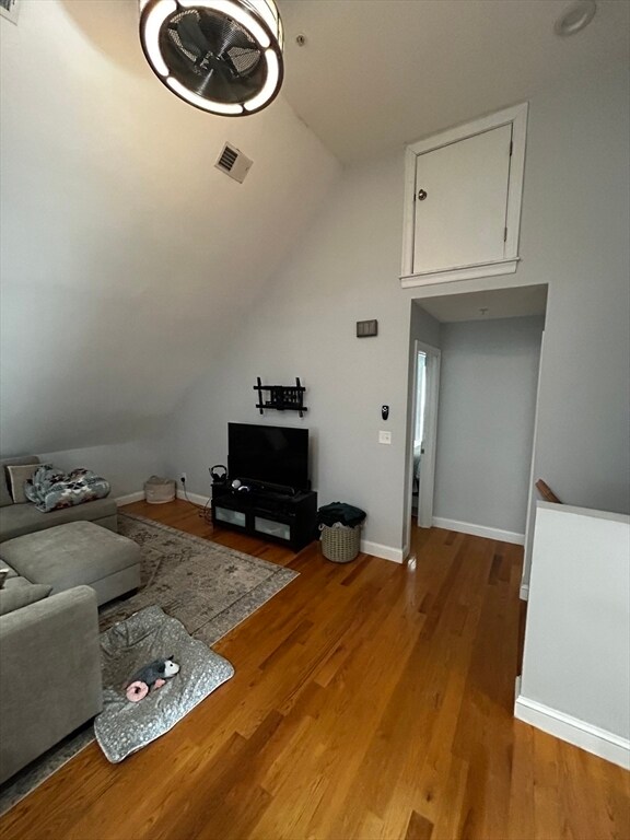 Foto del edificio - 89 Wachusett St