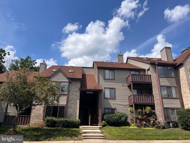 Foto del edificio - 4204B Aberdeen Dr
